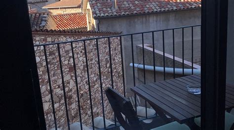 HOSTAL LA MUNTANYA (Castellar de n'Hug) - Hotel Reviews, Photos, Rate ...