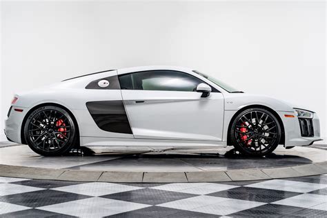 Audi R8 Matte White