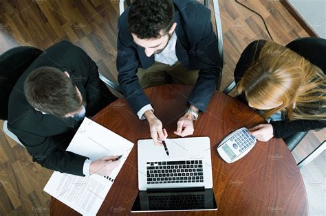 Online FB Business Team Pic 的图像结果