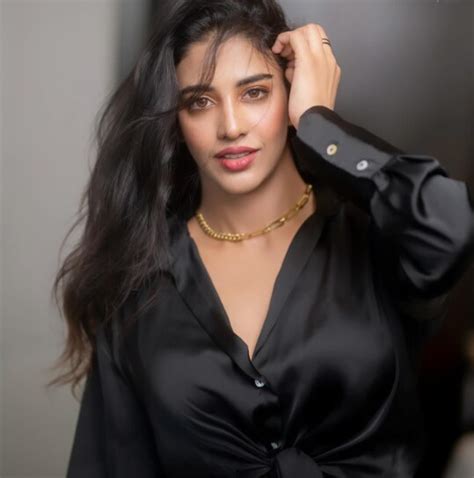 Zombie Reddy Beauty Daksha Nagarkar latest Sizzling and hot Photos goes ...