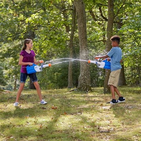 Monstrous Water Blasters : Nerf Super Soaker Soakzooka