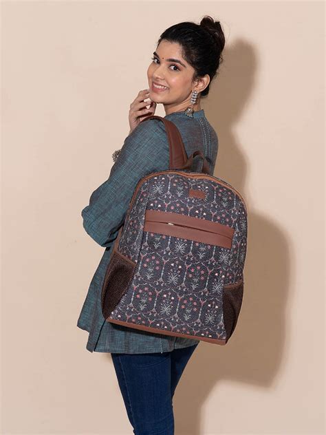 Buy ZOUK Women Medium Size Backpack - Backpacks for Women 21481536 | Myntra