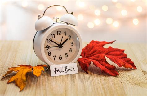 End of Daylight Saving Time: How to Reset Your Internal Clock - Think American Foundation