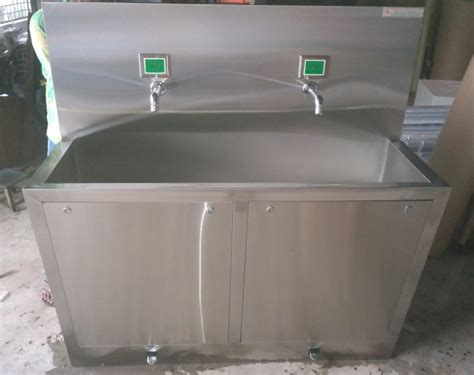 Clean Zone Systems Pvt. Ltd - Scrub Station