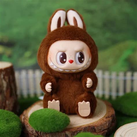 Labubu V2 DuoDuo secret figure
