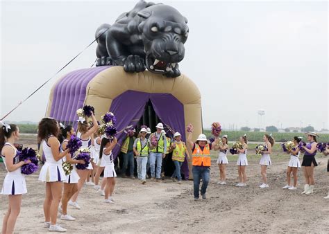 Navarro ISD breaks ground on new athletic facilities | News ...