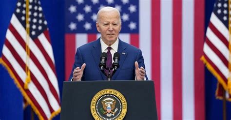 Biden: budget da 7.300 miliardi per i ceti medi e contro Trump - Il ...