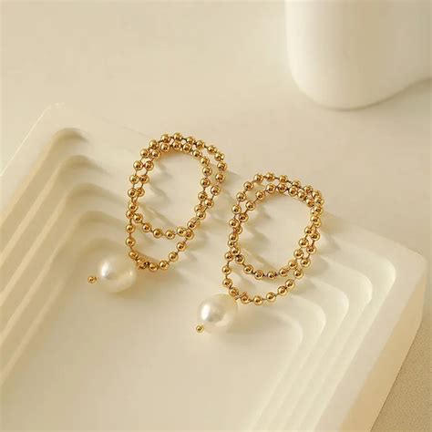 Beaded Pearl Loop Earrings – Akinara