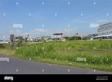 Factory Outside View 的图像结果