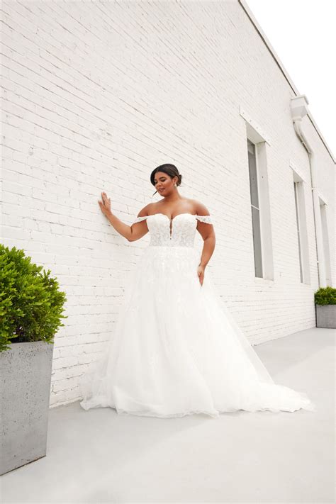 7849 by Stella York - Brides of Berkhamsted