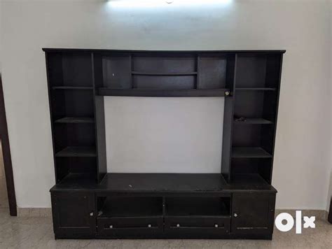 TV stand in good condition - Beds & Wardrobes - 1787692060