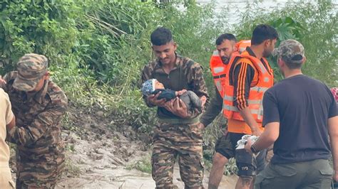 Indian Army Conducts Swift Rescue of 24 Civilians from Flood-Affected ...