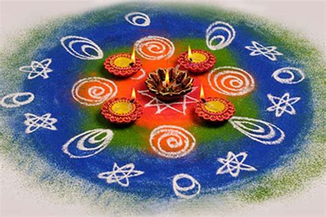 Diwali Rangoli : इन रंगोली डिजाइन से बढ़ाएं घर की रौनक - diwali-rangoli ...