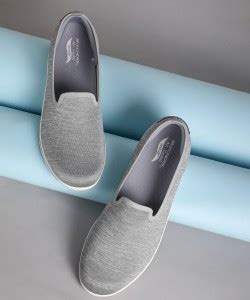 Skechers ARCH FIT UPLIFT - PERCEIVED Sneakers For Women - Buy Skechers ...