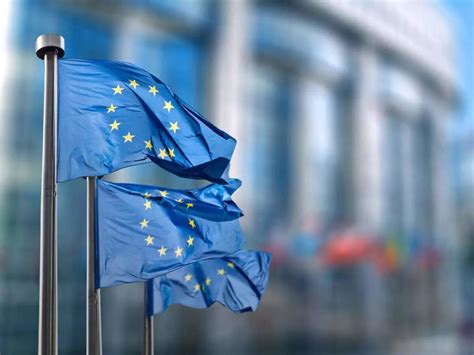 EU eyes migration clampdown with push on deportations, visas