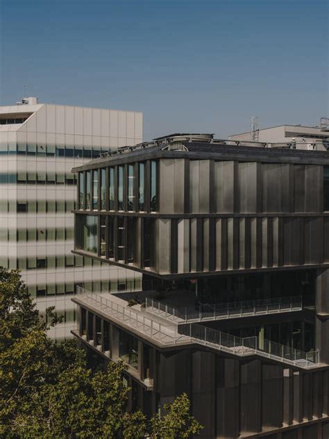 Gallery of LCI BARCELONA 22@ CAMPUS. International School of Design ...