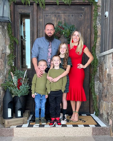 Ashley Sparks | Merry Christmas! ️ The Sparks | Instagram