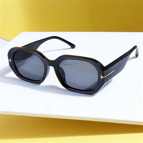 Striker Black Rectangle Sunglasses – Go Glassic