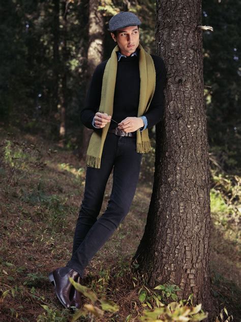 edenrobe Men's Black Sweater - EMTSWT23-007 – edenrobe Pakistan