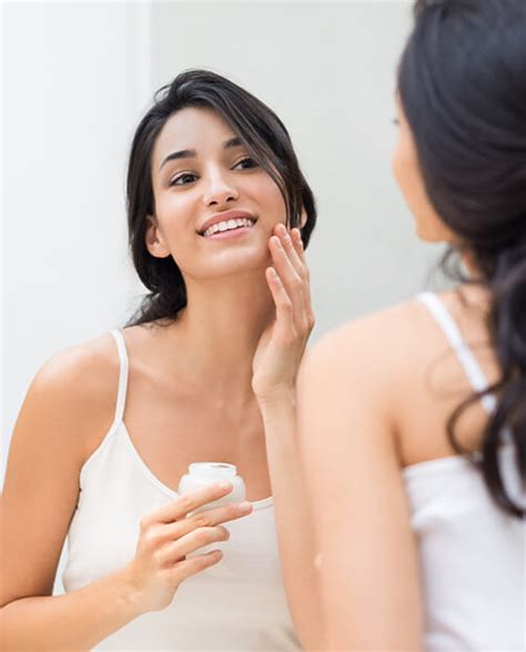 Neem Oil| A Vital Ingredient of Nourishment | By Manorama