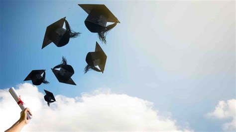 Best Nurse Graduation Gifts to Celebrate Their Achievement