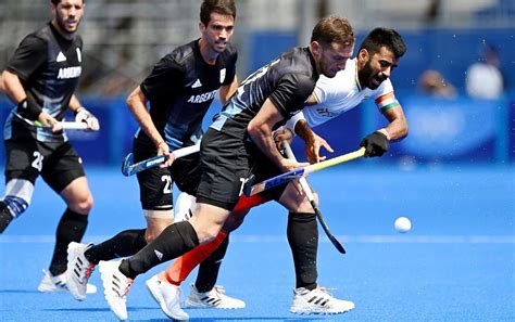 Hockey in India 的图像结果