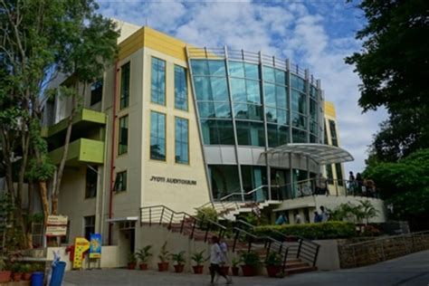 Jyoti Nivas College Bangalore B.A Review by Student - Aishwariya K ...