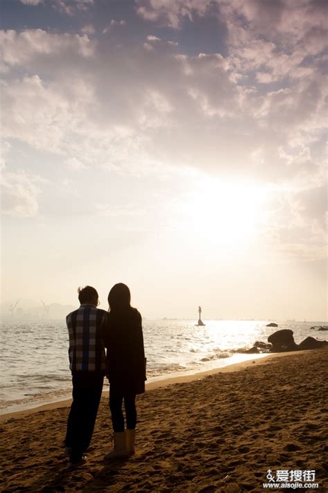 最浪漫的，就是与爱人携手去海上看夕阳......