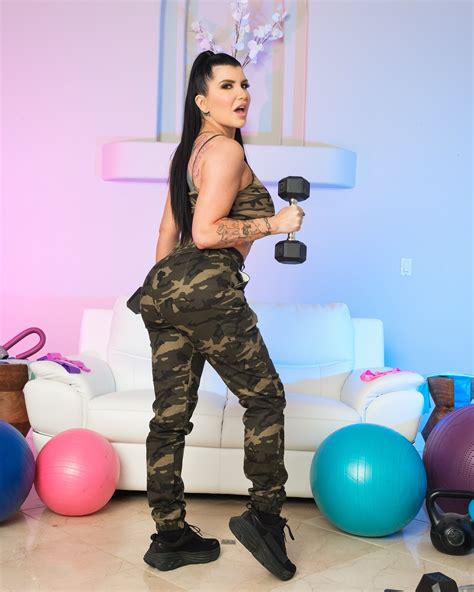 Reality Kings | Behind the scenes with @melztube & @lissaaires | Instagram