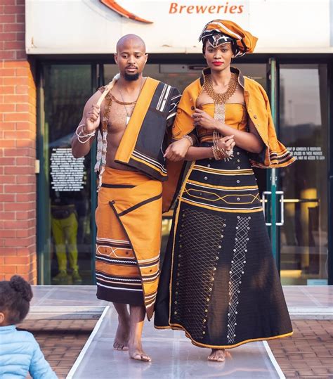 The most famous traditional clothing in the Ivory Coast - Reny styles