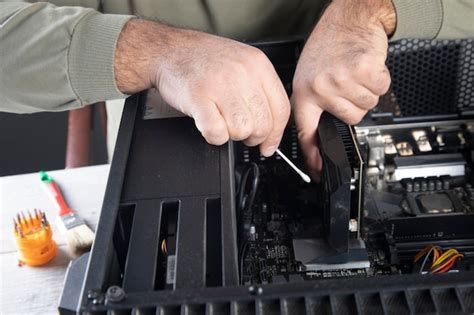 Computer maintenance Computer Cleaning 的图像结果
