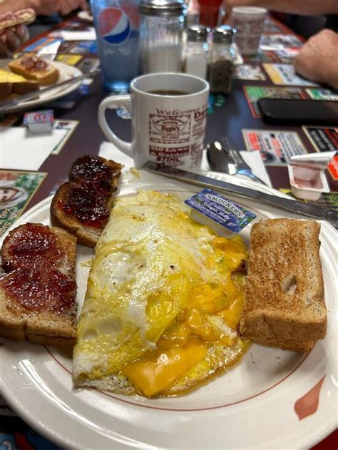 BOBETTE MOTEL & DINER (DuBois) - Hotel Reviews & Photos - Tripadvisor