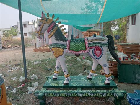 Sri Karumariamman Marasirpa Kalaikudam | ARUMBAVUR | Wood Statues ...