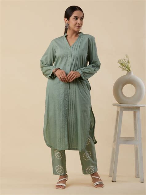 Buy Mehndi Green Pleated Cotton Kurta with Bandhani Pants and Clamp Dye ...