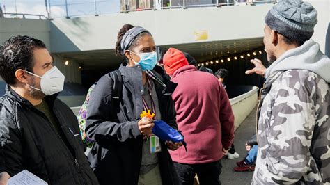 More New Yorkers Are Using Fentanyl Test Strips to Avoid Overdose - The New York Times