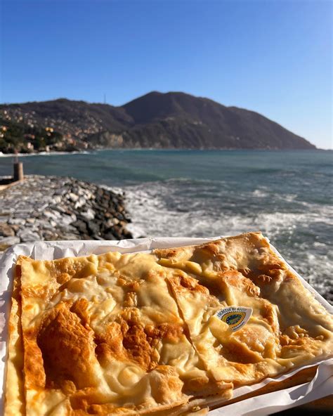 Domenica 22 maggio in Liguria torna la Festa della Focaccia di Recco
