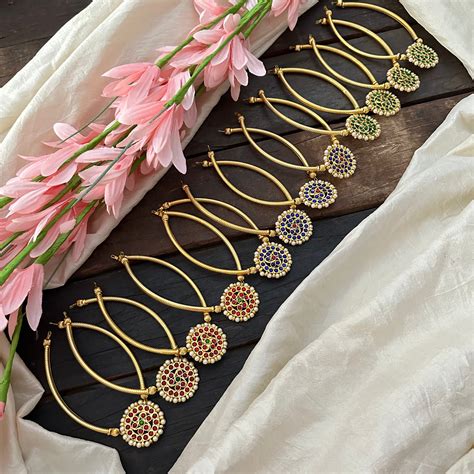 Traditional Kemp Addigai Return Gift-Suryan Addigai-RG143 – vrikshamindia