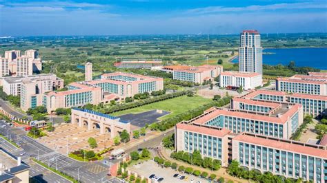 麻章校区（2022年6月）-湛江科技学院