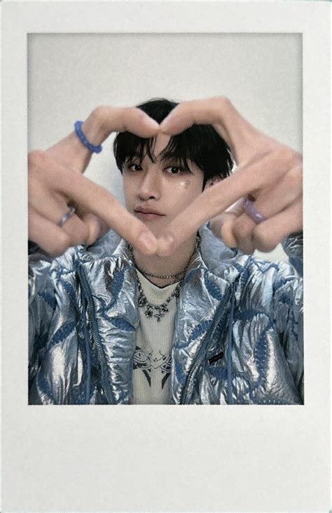 [SCAN] BANG CHAN - 5’CLOCK MD (STRAY KIDS) en 2025