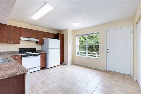 Santa Fe Oaks - Gainesville, FL 32606 | ApartmentGuide.com