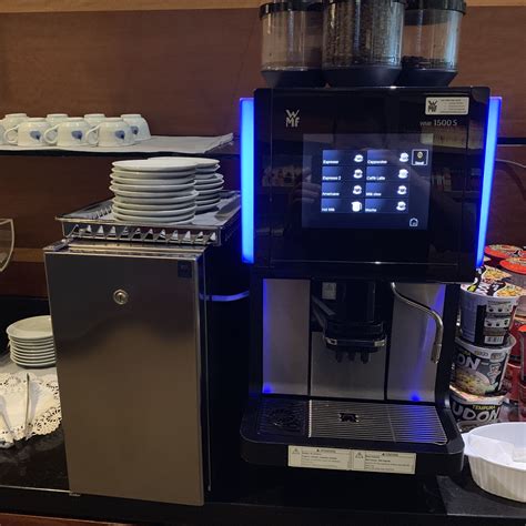 Priority Pass Lounge JFK Terminal 1 - Ready Jet Roam