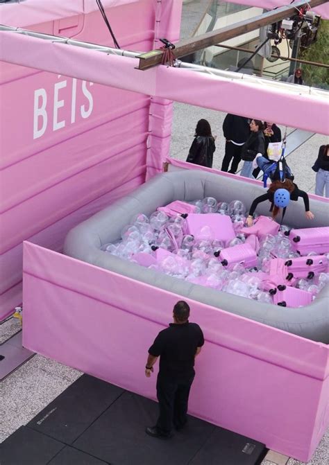 Human Claw Machine 的图像结果