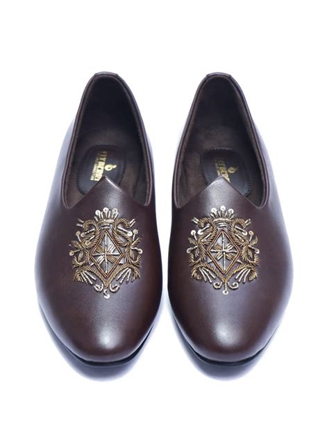 Buy Ethnic Footwear and Juttis for Men Online | Suvidha Fashion