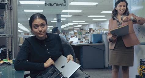 Apple Computer Work Scene 的图像结果