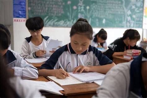 武汉经济开发区中考2022高中分数线是多少？