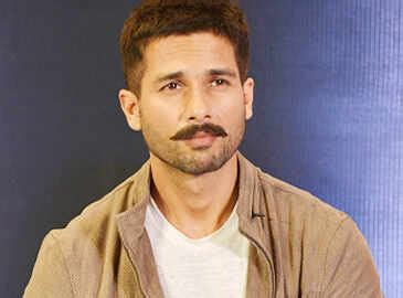 Shahid Kapoor was extremely nervous while doing a kissing scene