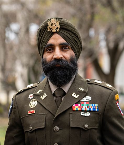 Soldier finds balance with Sikh faith and Army service | Article | The ...