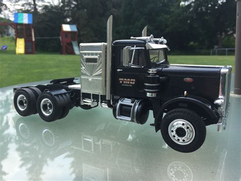 Scratch Building Model Trucks 的图像结果