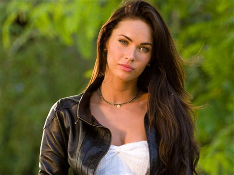 Wallpaper Collections: Megan Fox Amazing Wallpapers