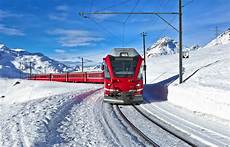 trenino a cremagliera trenino rosso bernina st moritz turi turi turi trenino a cremagliera trenino rosso bernina st moritz turi turi turi